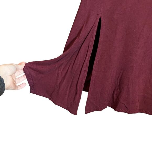 3 for $30! Fabletics tank top with slit detail - Picture 4 of 7